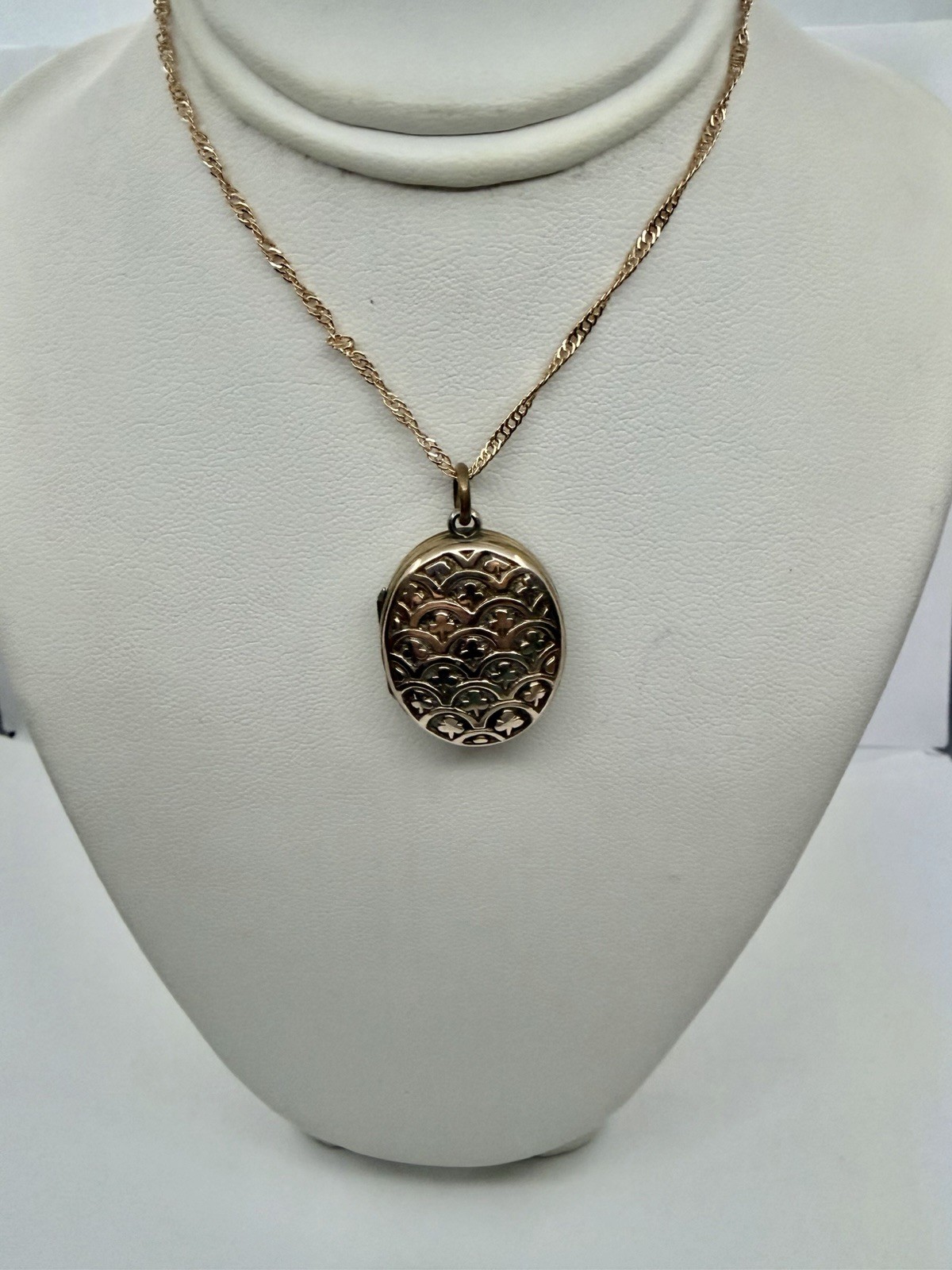 Antique Double Sided Rose Rolled Gold Fleur de Lys Flower Locket Necklace AS IS