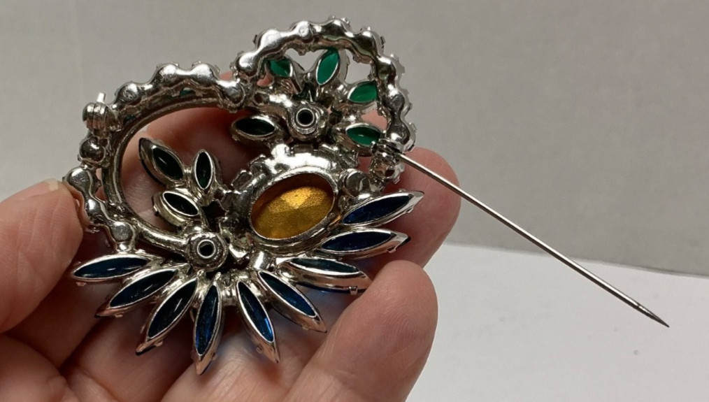 Vintage Juliana D & E Peacock Costume Jewelry Large Cupcake Brooch/Pin