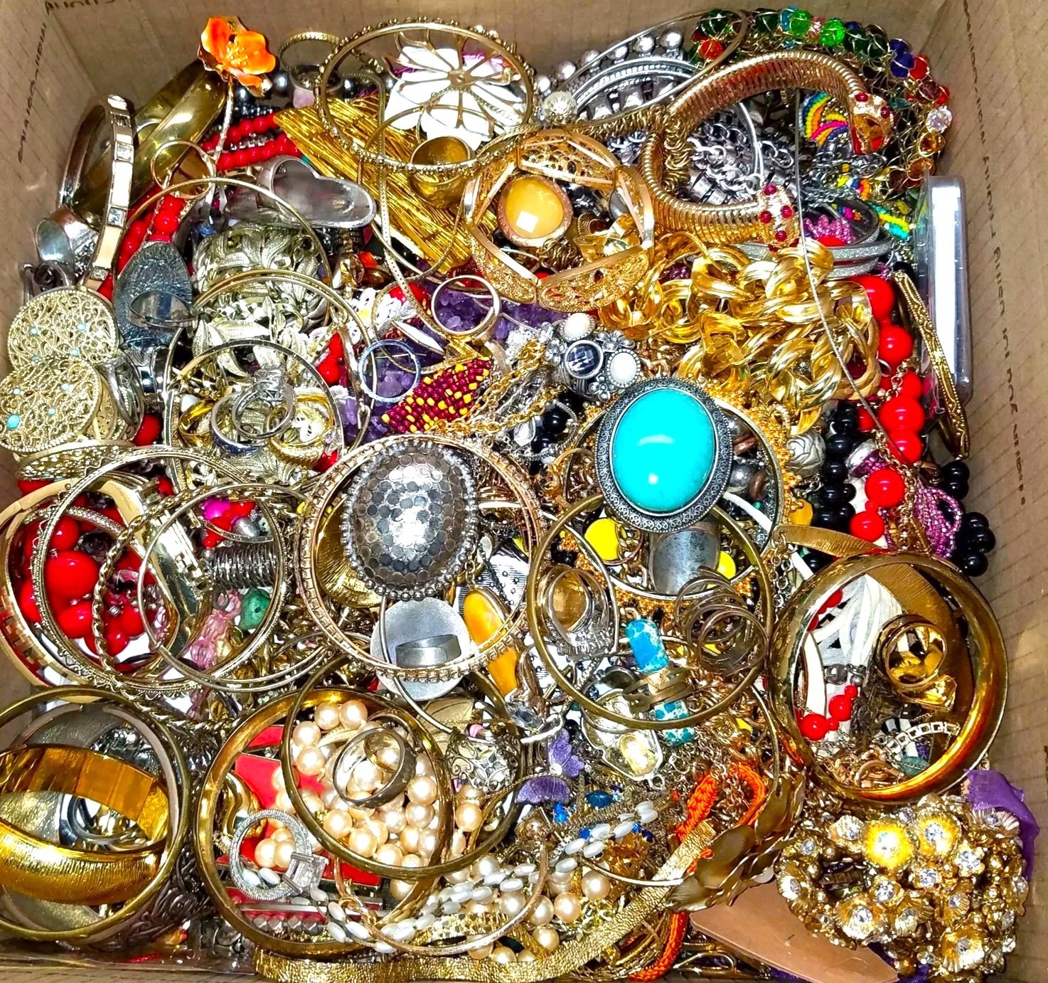 3 Pounds Unsorted Huge Lot VTG Jewelry Vintage Now Junk & Wear Resell Tangled In