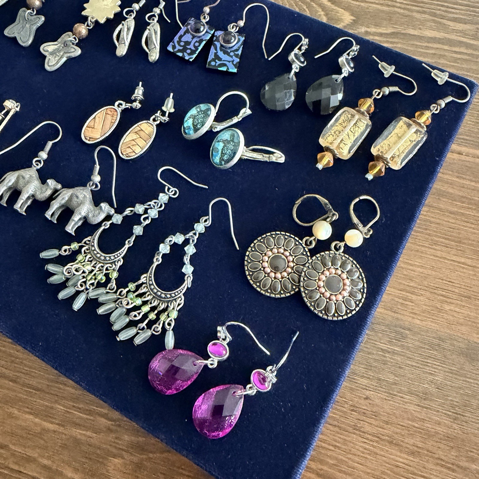 Assorted Vintage & Modern Costume Earrings Lot Beautiful Variety 17 Sets