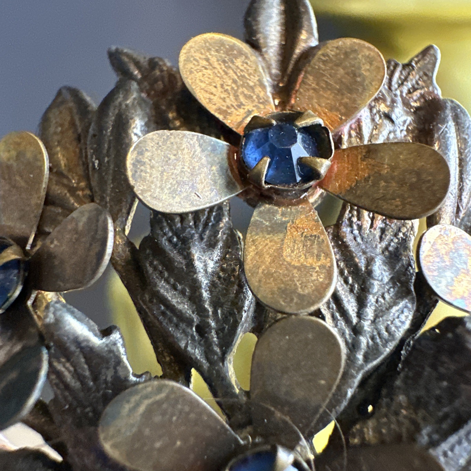 Unsigned GOLDMAN &GOLDMAN BASKET of Flowers Brooch