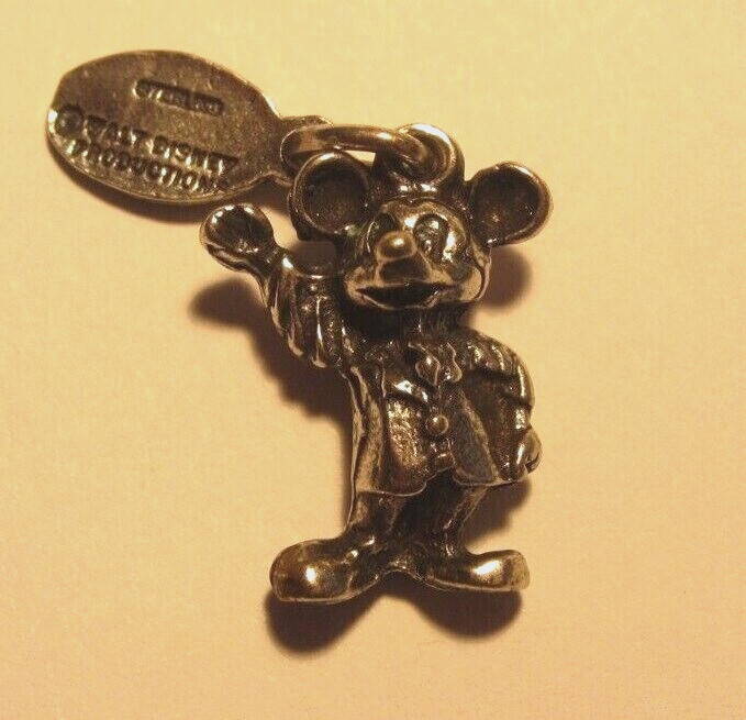 Vintage Sterling Disneyland Mickey Mouse Waiving Bracelet Travel Charm Jewelry