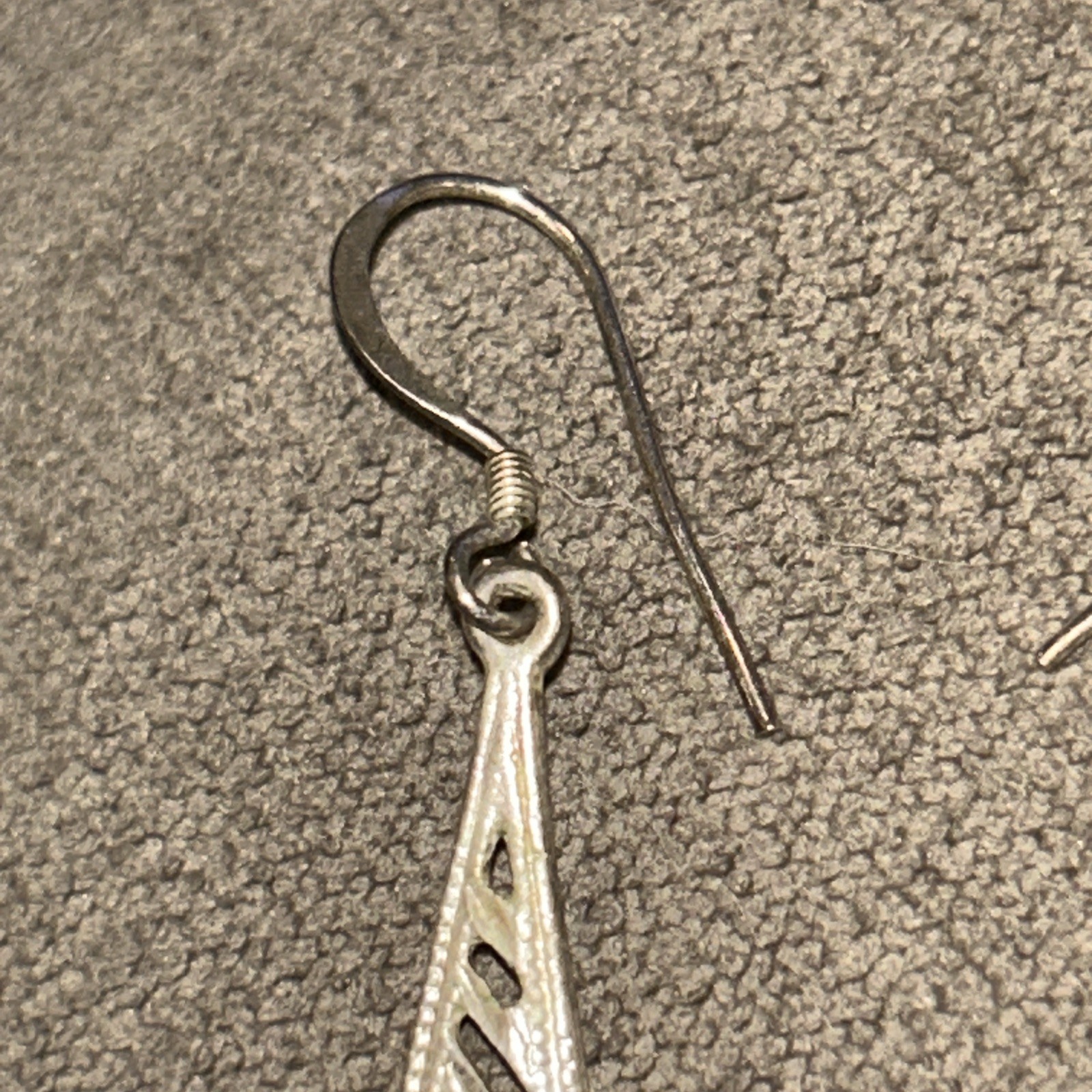 Vtg Sterling Silver Artisan Made Elongated Teardrop Openwork Dangle Earrings