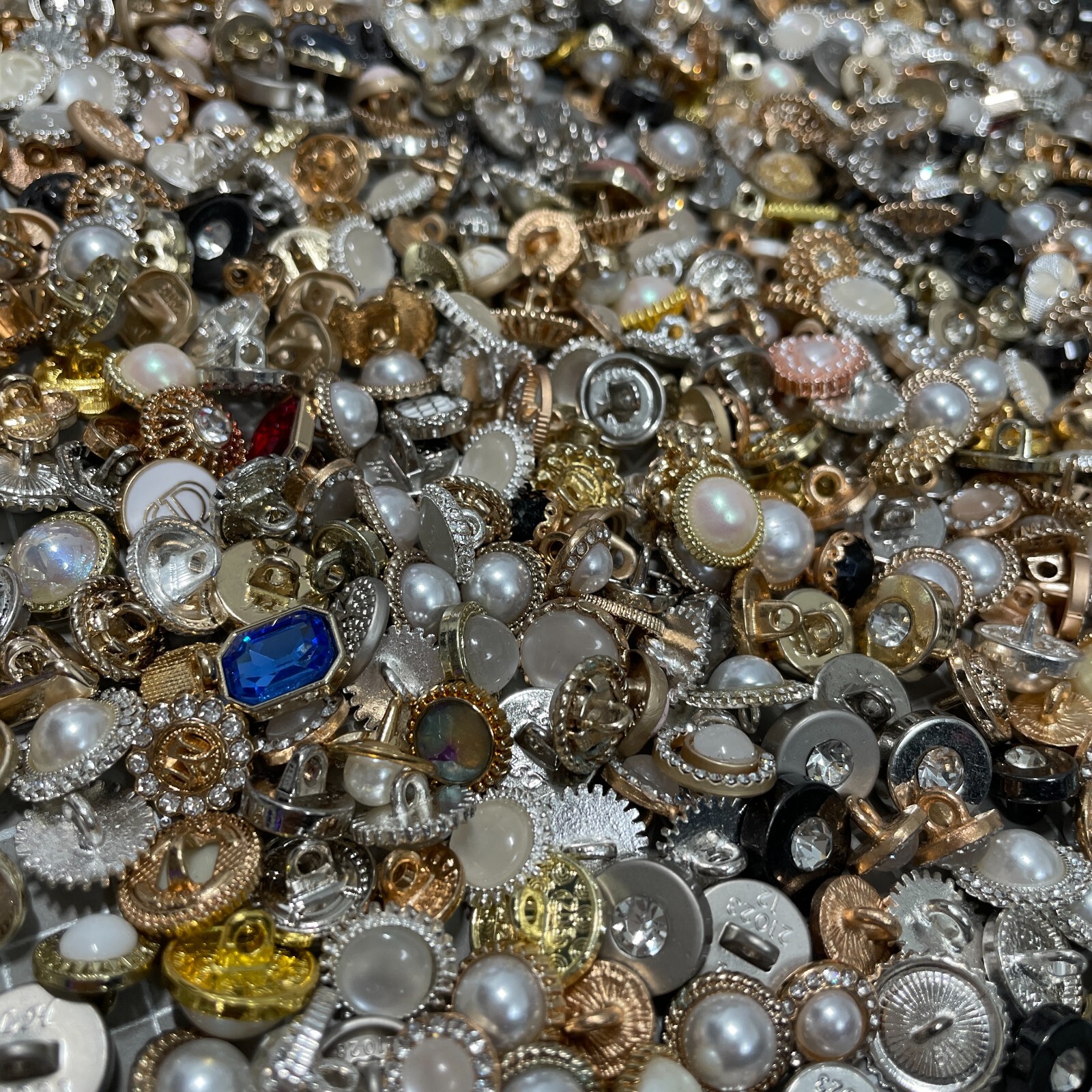 2nd Half /50p Vintage-now Costume Jewelry makeing Lots button Read Description