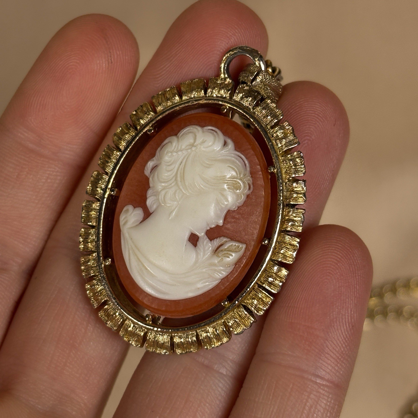Cameo Pendant Vintage Victorian Revival Gold Tone Etched Back 25in B11