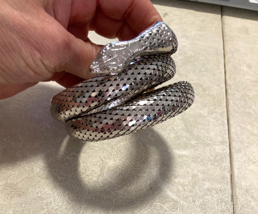 WHITING & DAVIS Silver Tone Mesh Snake Wrap BRACELET Very Good Condition