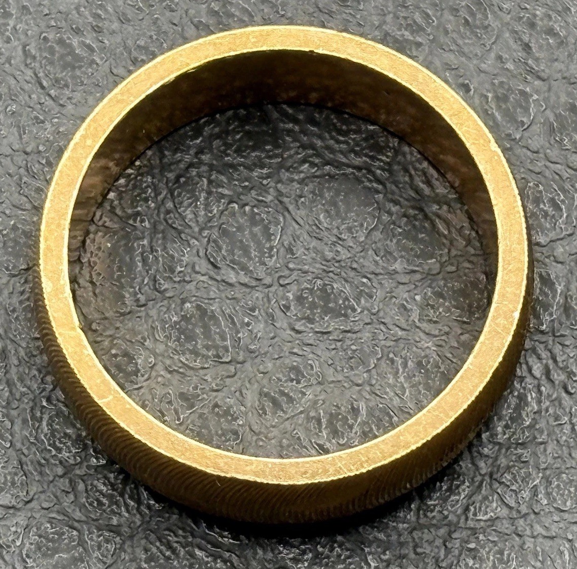 18KT H.G.E. VTG Gold Plated Ring Textured MCM Modernist Pattern 6MM Band Size 7