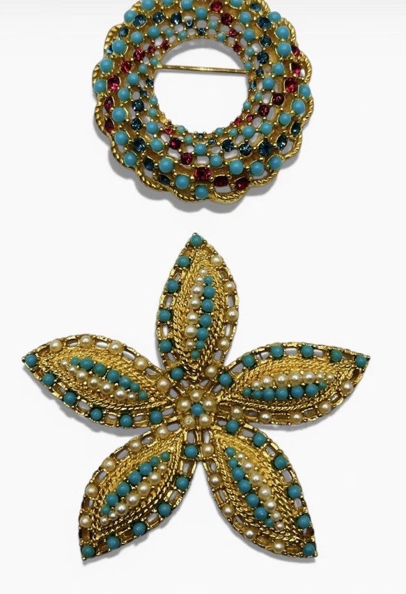 Vintage Lot 2 Signed Sarah Coventry Song Of India Ocean Star Brooches Book Piece