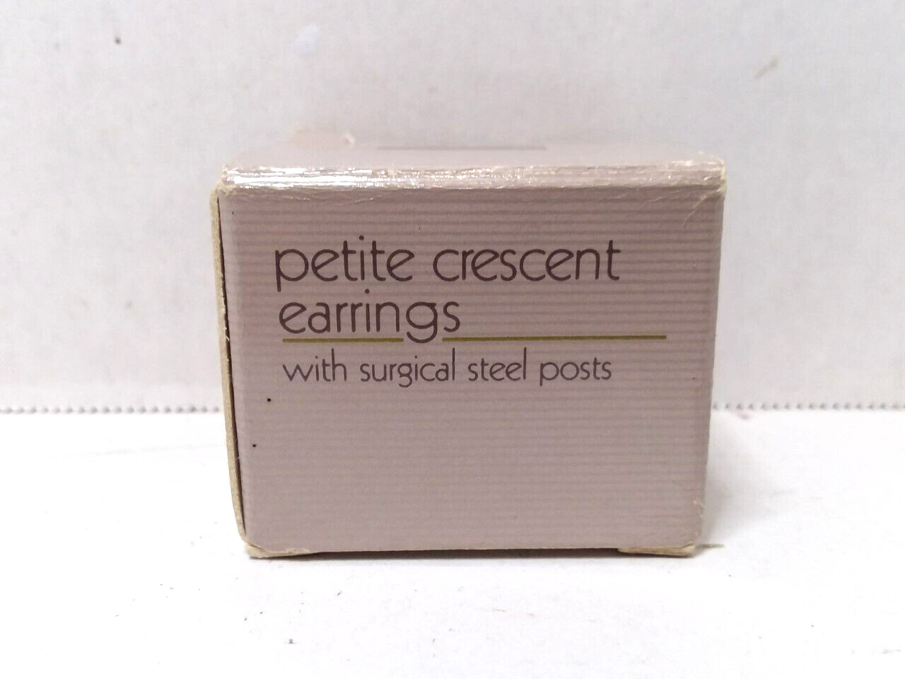 Vintage 1984 Avon Petite Crescent Earrings