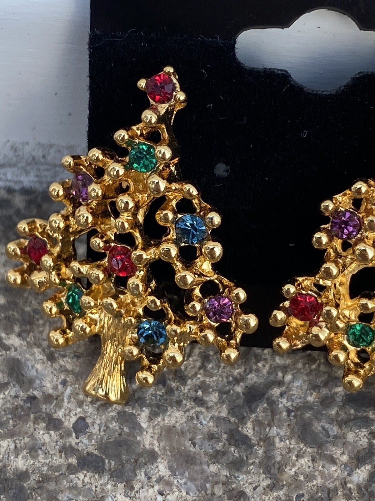 VINTAGE YELLOW GOLD TONE RHINESTONE EARRINGS 1.25” PIERCED