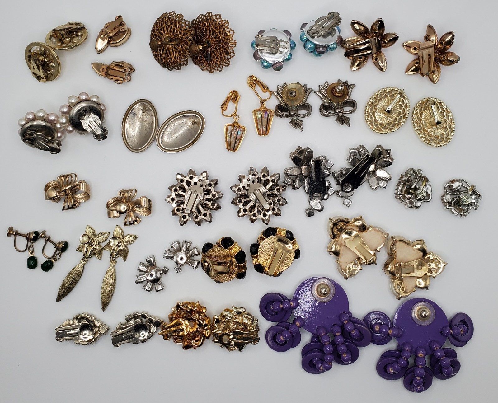 Vintage Earrings Lot 22 Pairs Lisner Sarah Coventry Coro Avon Tulips Clip-on