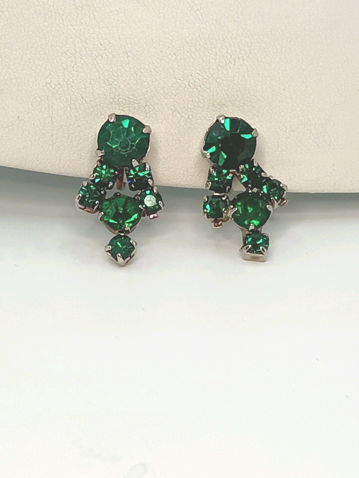 Art Deco Green Rhinestone Earrings Dangle Screw Back 1″