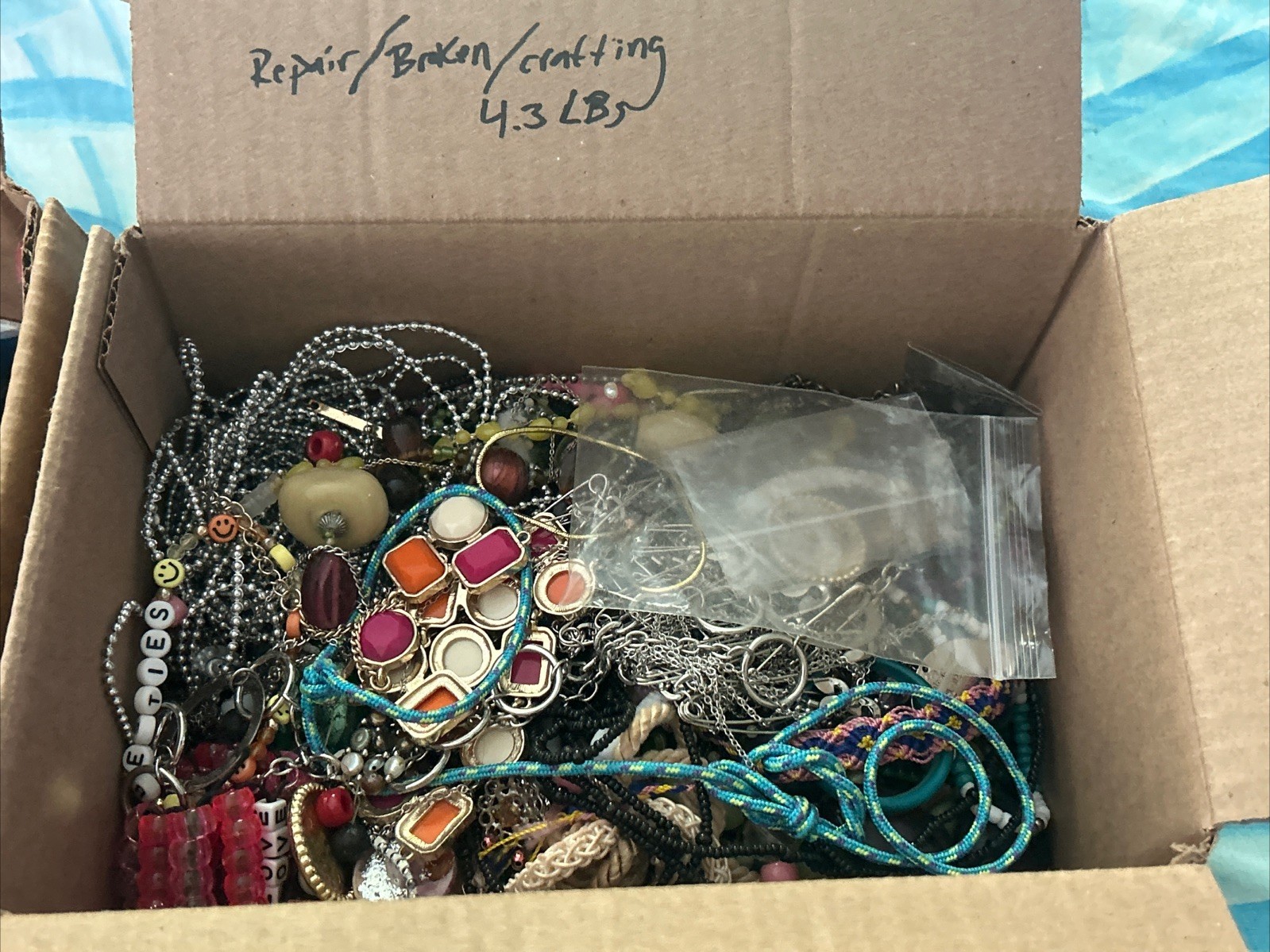 HUGE 9.5 lbs Jewelry Lot WEARABLE & REPAIR CRAFTING Unsearched VTG/NOW ESTATE