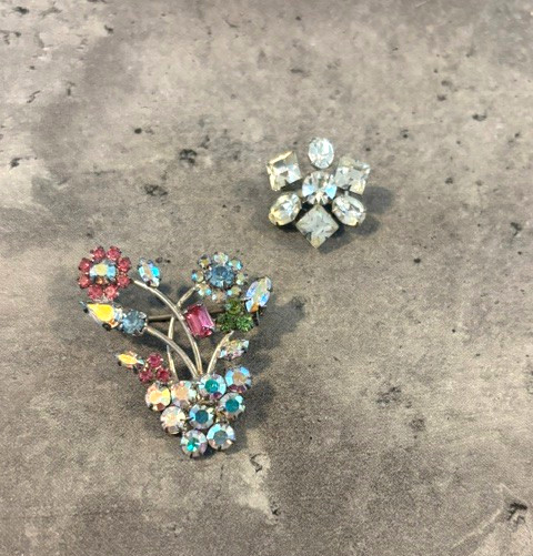 Vintage lot of 2 Rhinestone Flower Brooch Silver Tone Floral