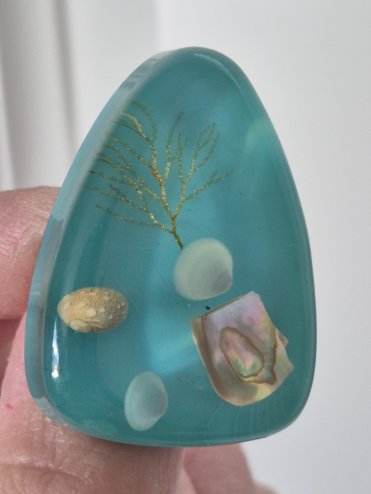 Unique, vintage, lucite ocean theme brooch pin Great Britain