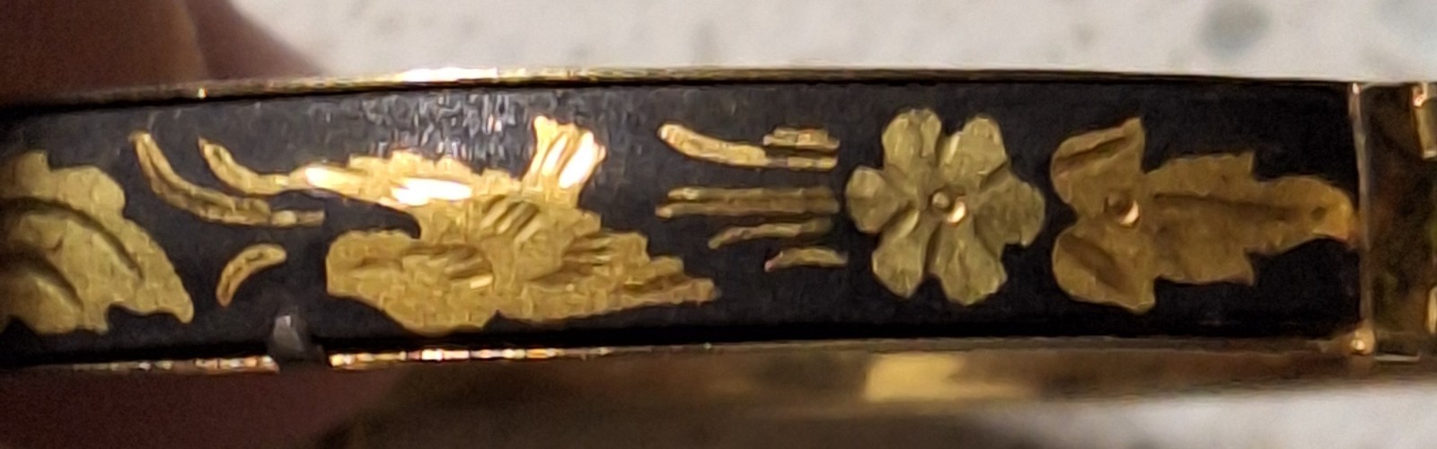 Vintage Damascene Hinged Bangle with Birds & Flowers Black and Gold tone