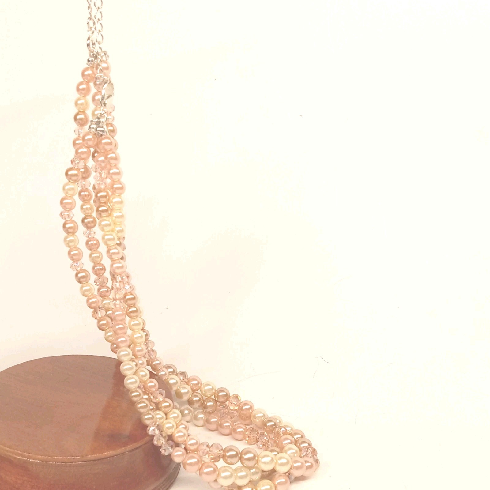 ROSE PEARLESQUE: Statement Necklace , Bracelet Multirang AND Cluster Earrings