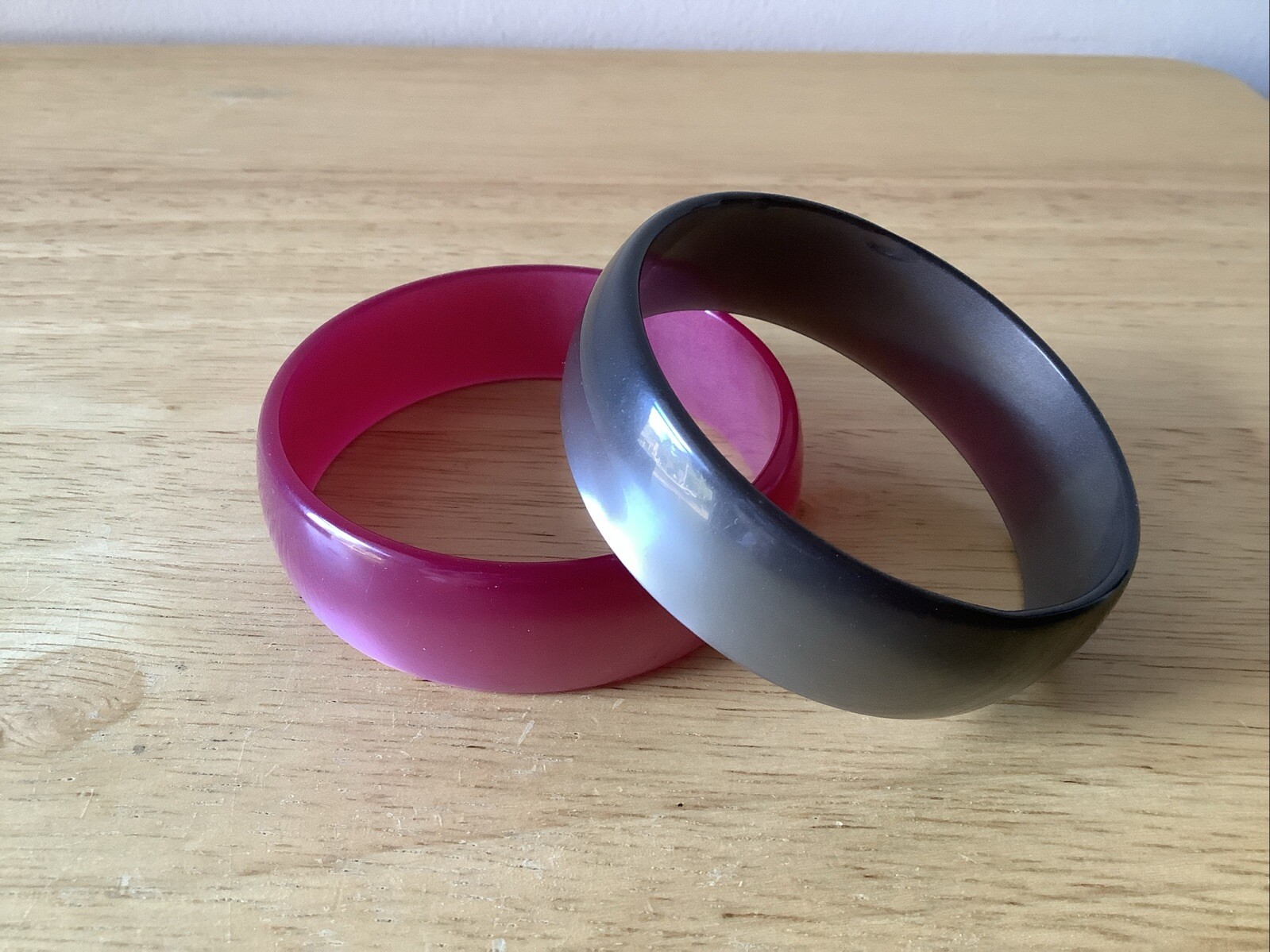 Vintage Moonglow Bangle Bracelets 2 Purple Grey Thermoset Glows Low Profile