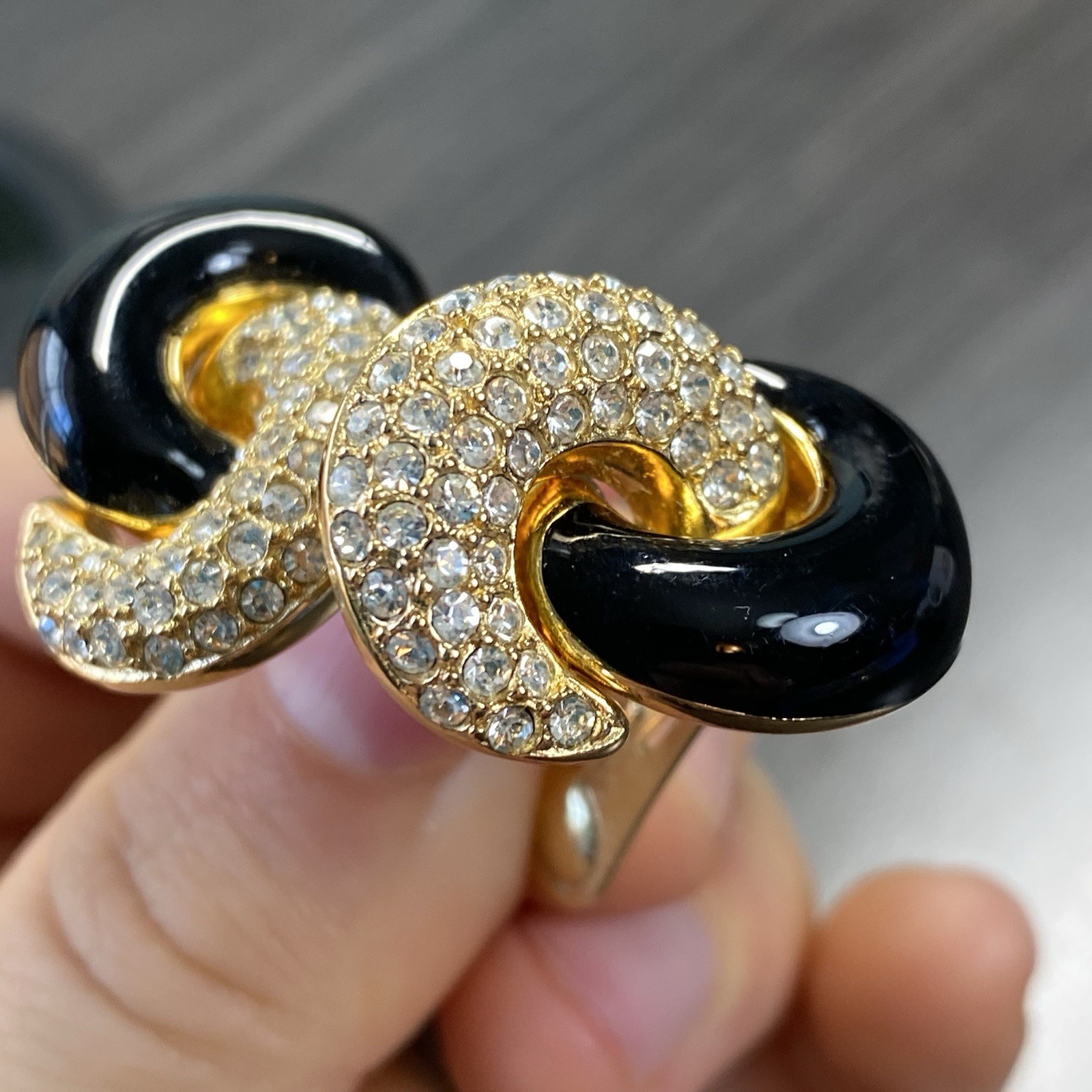 Christian Dior Enamel & Rhinestone Earrings – Chr. Dior Knot Earrings