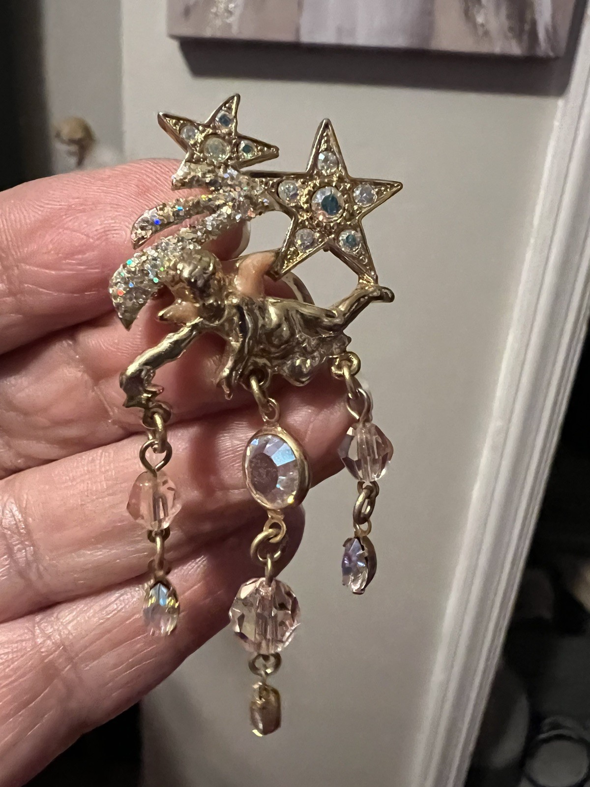 Kirks Folly Cherub, Stars Goldtone Pin w/ AB stones, dangle crystals, Never used