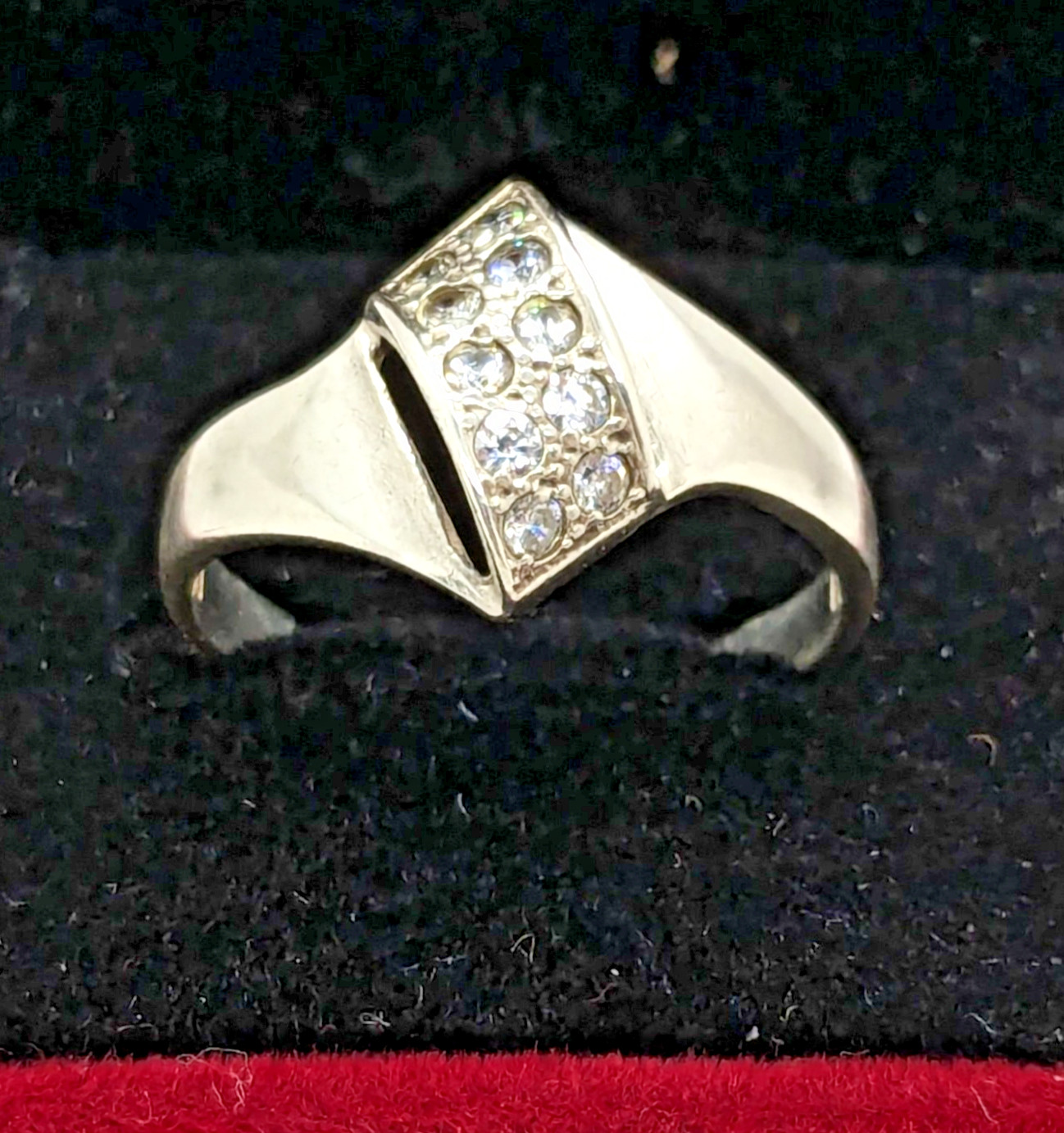 Vintage Elegant RING Silver 925 with Chic Bright Inserts -size: 8US (18mm) | #47