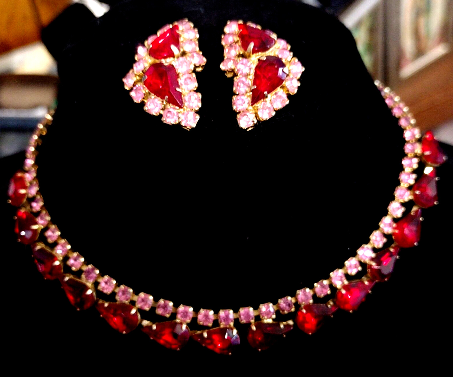 Red & Pink Zircon Necklace w/ Matching Clip On Earrings – VINTAGE