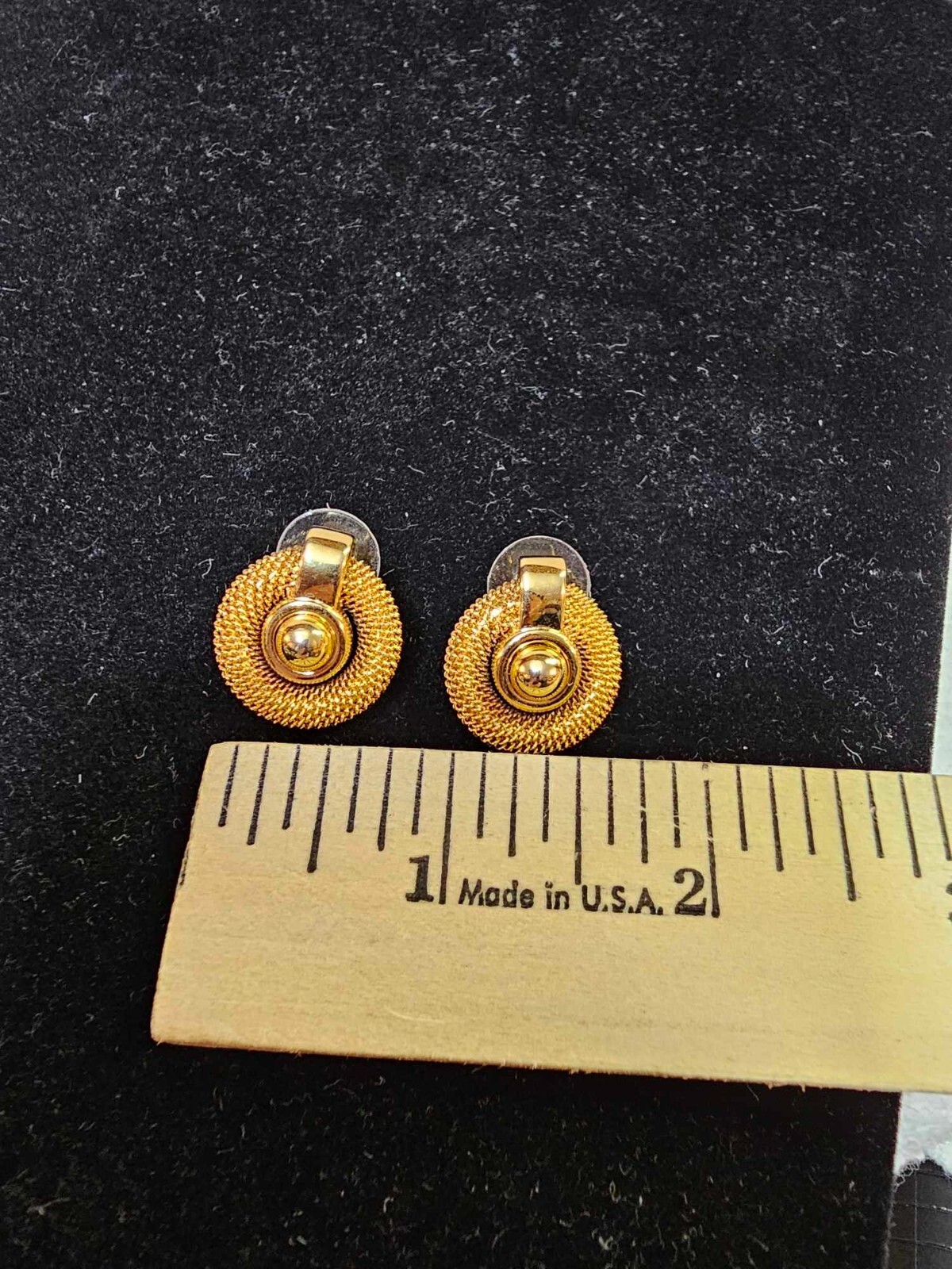 Vtg Goldtone Stud Earrings round circle – NICE- S18