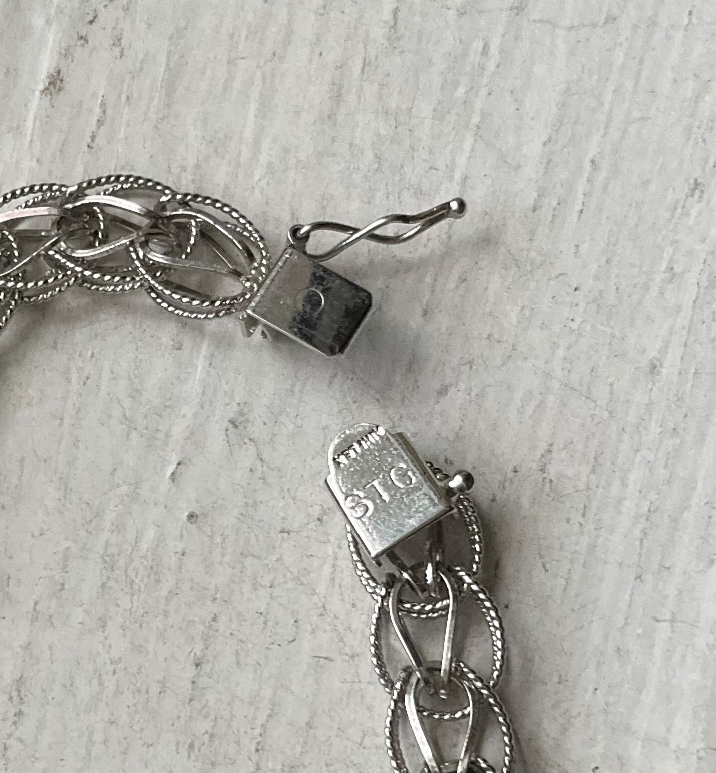 Vintage AIRFLEX USA Starter SILVER CHARM BRACELET Wearable 7 1/2” Traditional