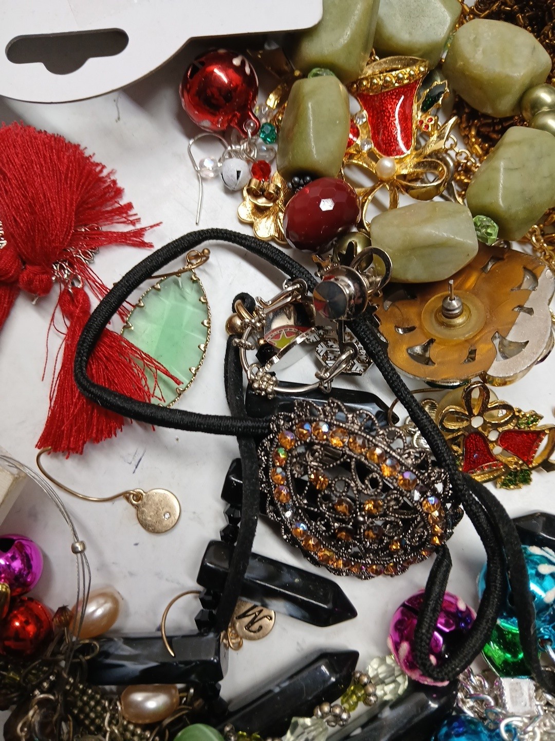5Lbs Wearable Vintage Jewelry Huge lot Costume And More Unsearched Tangled