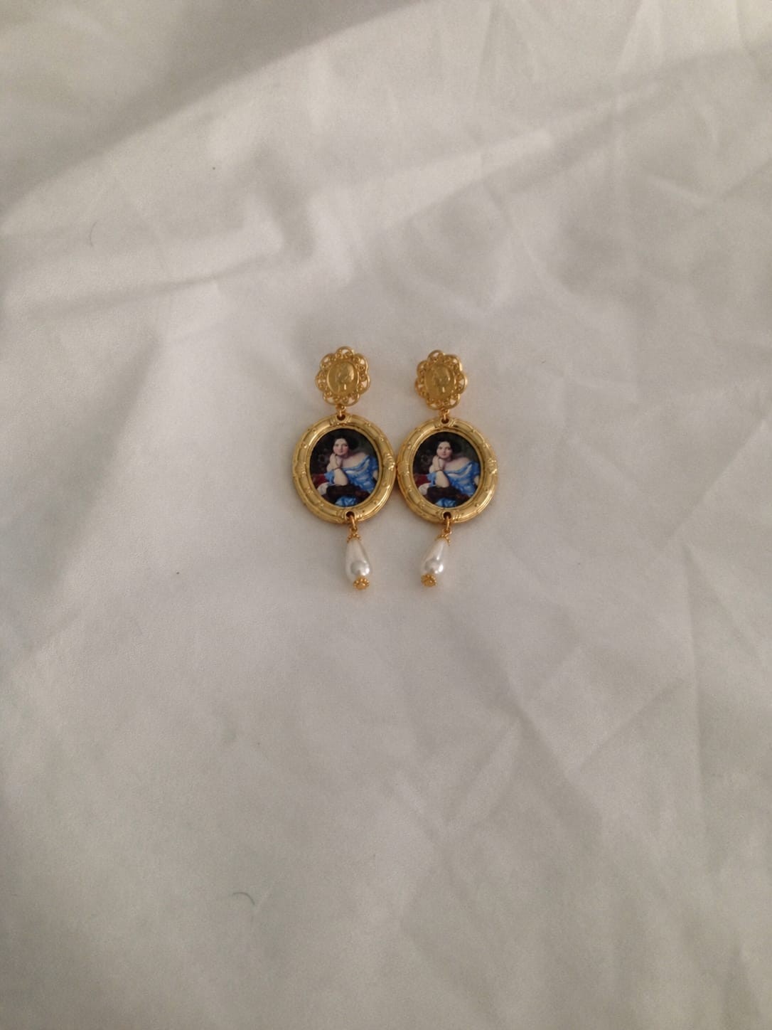 Vintage Portrait Pearl Drop Earrings Gold Baroque Victorian Rococo Dangle Gift