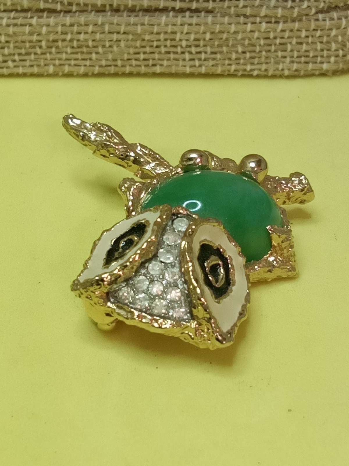 Vintage JOMAZ GOLD TONE & RHINESTONE W/green Stone Owl BROOCH JOSEPH MAZER