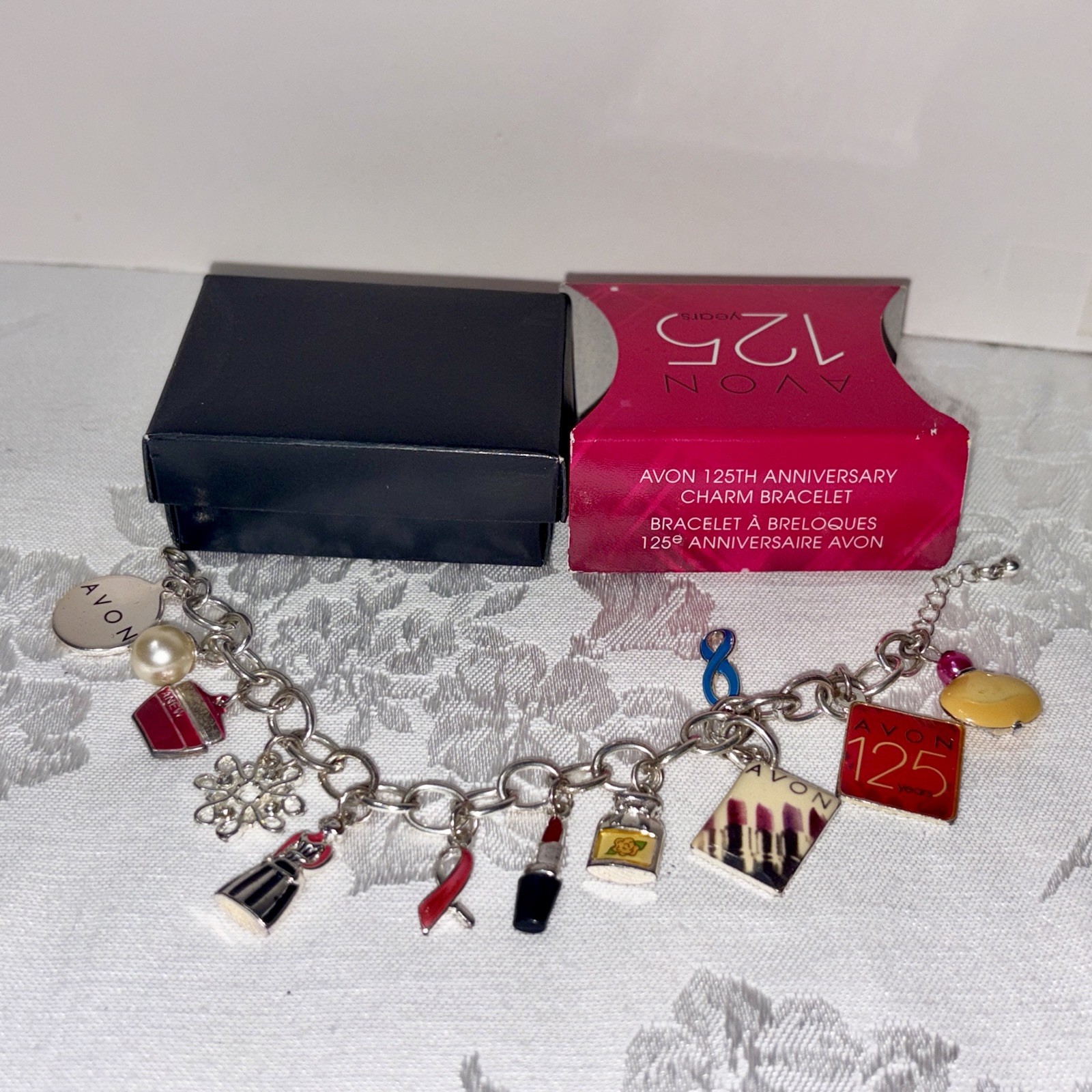 Avon Charm Bracelet 125th Anniversary limited edition 7.5-8.5” * silver