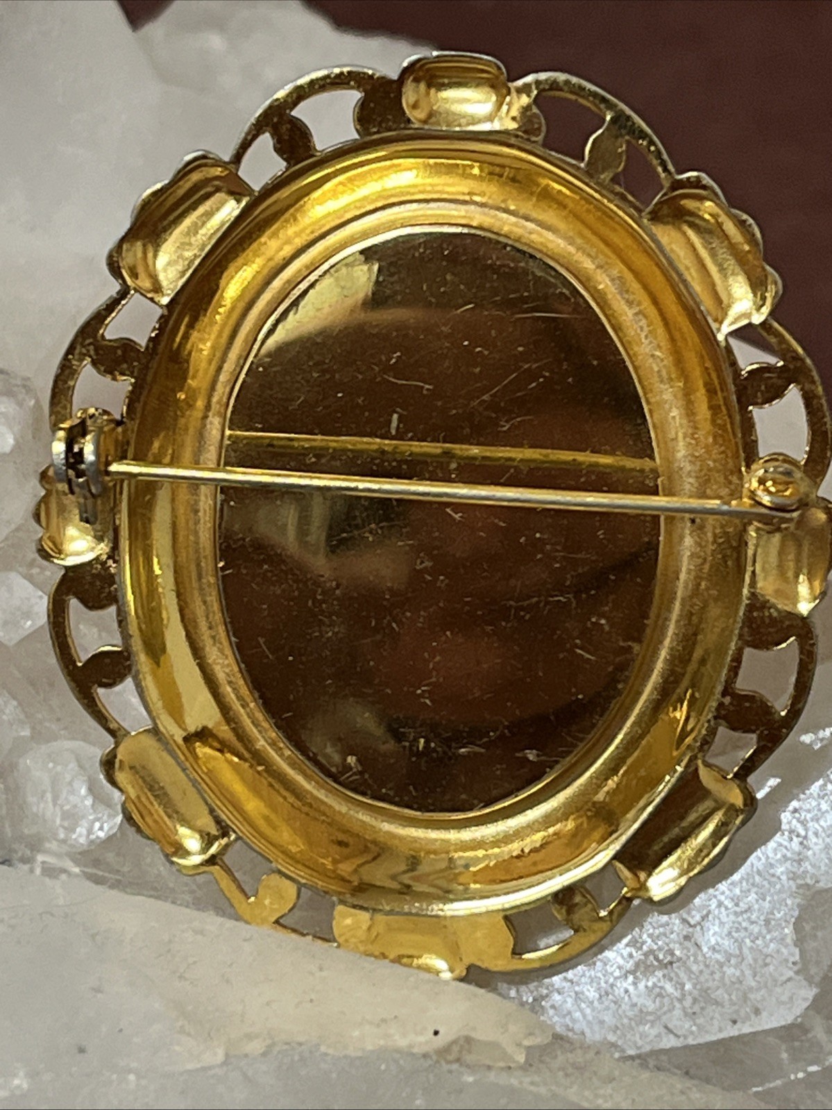 Vintage Carved Cameo Brooch Pin – Unmarked