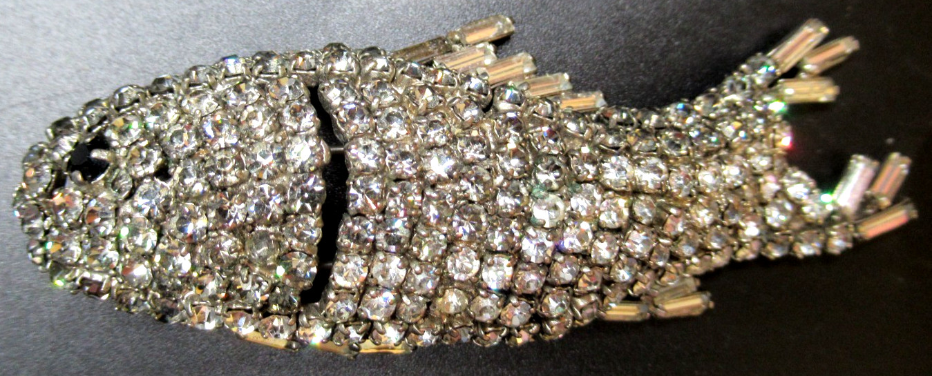 ROGER JEAN PIERRE 1962 French Depose RARE Rhinestone Figural Fish Fur Clip