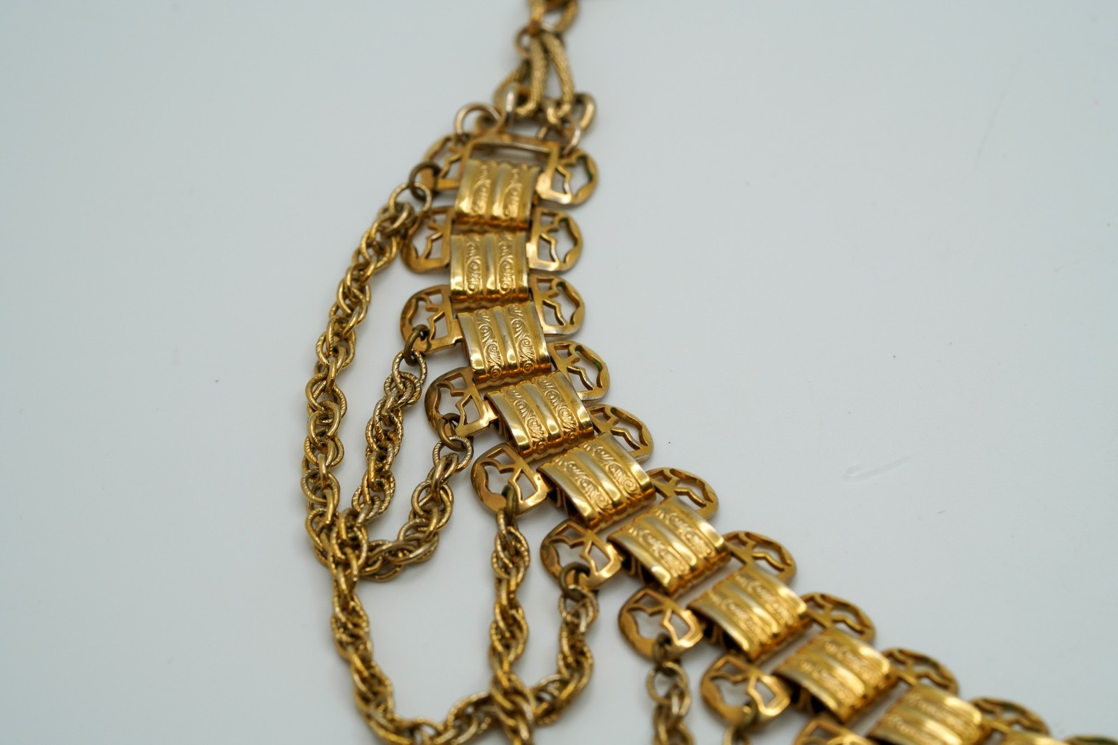 Antique Gold Tone Bib Chain Statement Necklace 13″-19″ JB33
