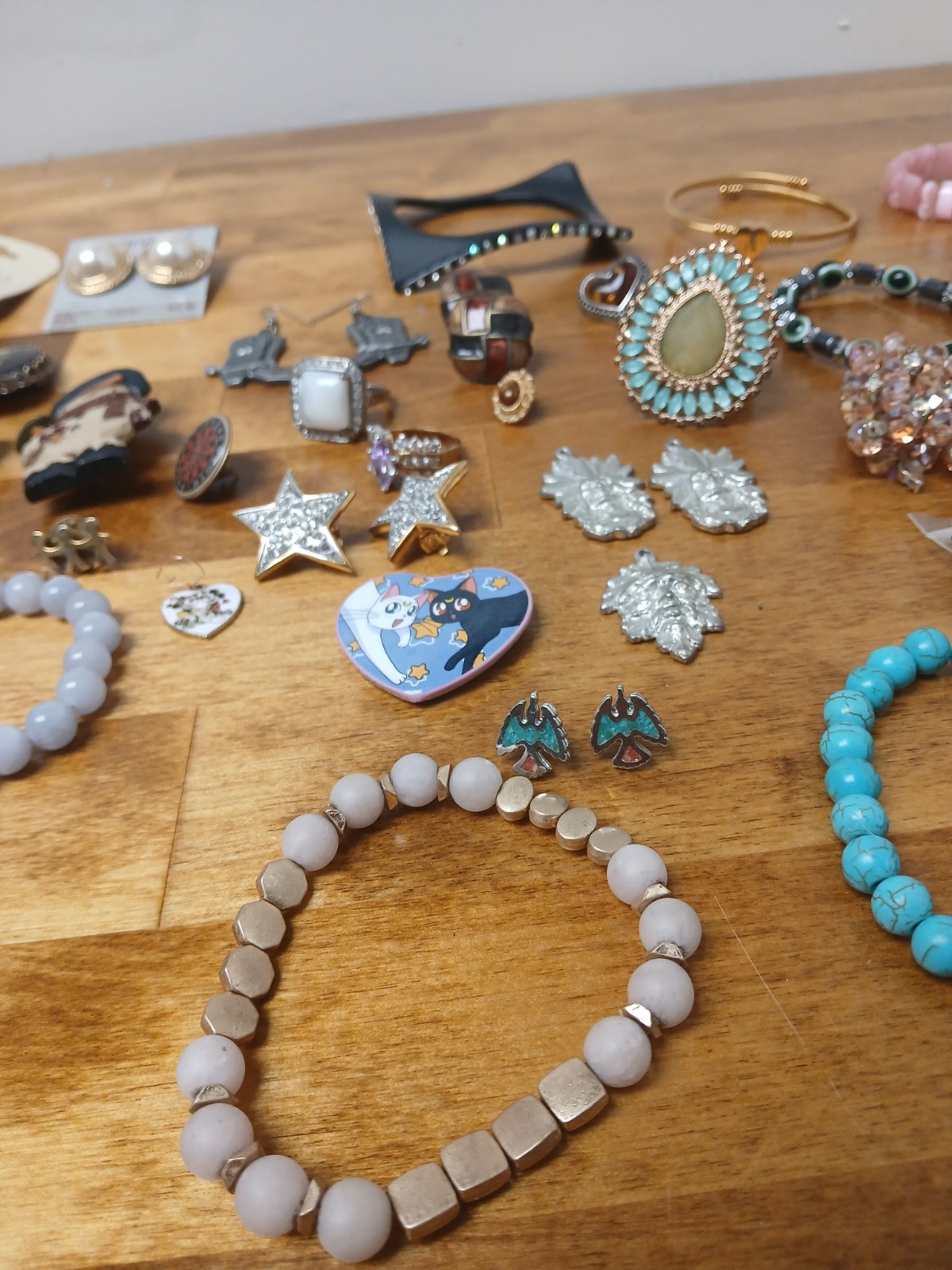 Mystery Silver Tone Accessories – Jewelry lot Vintage Clip On Bracelet Pin
