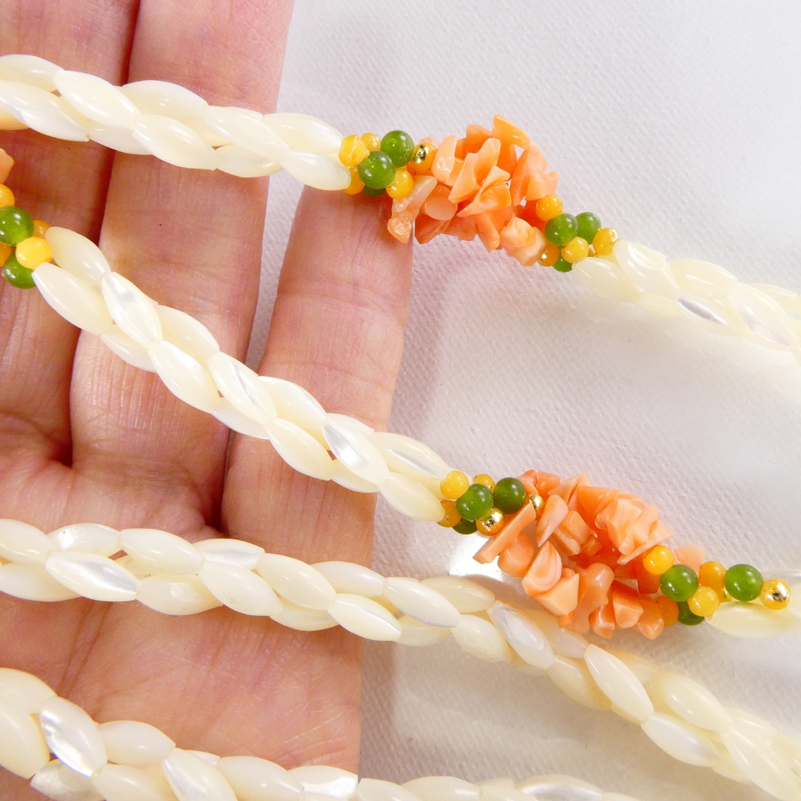 Lovely Freshwater Rice Pearls Necklace Coral Chips Jade Accent Beads Elegant