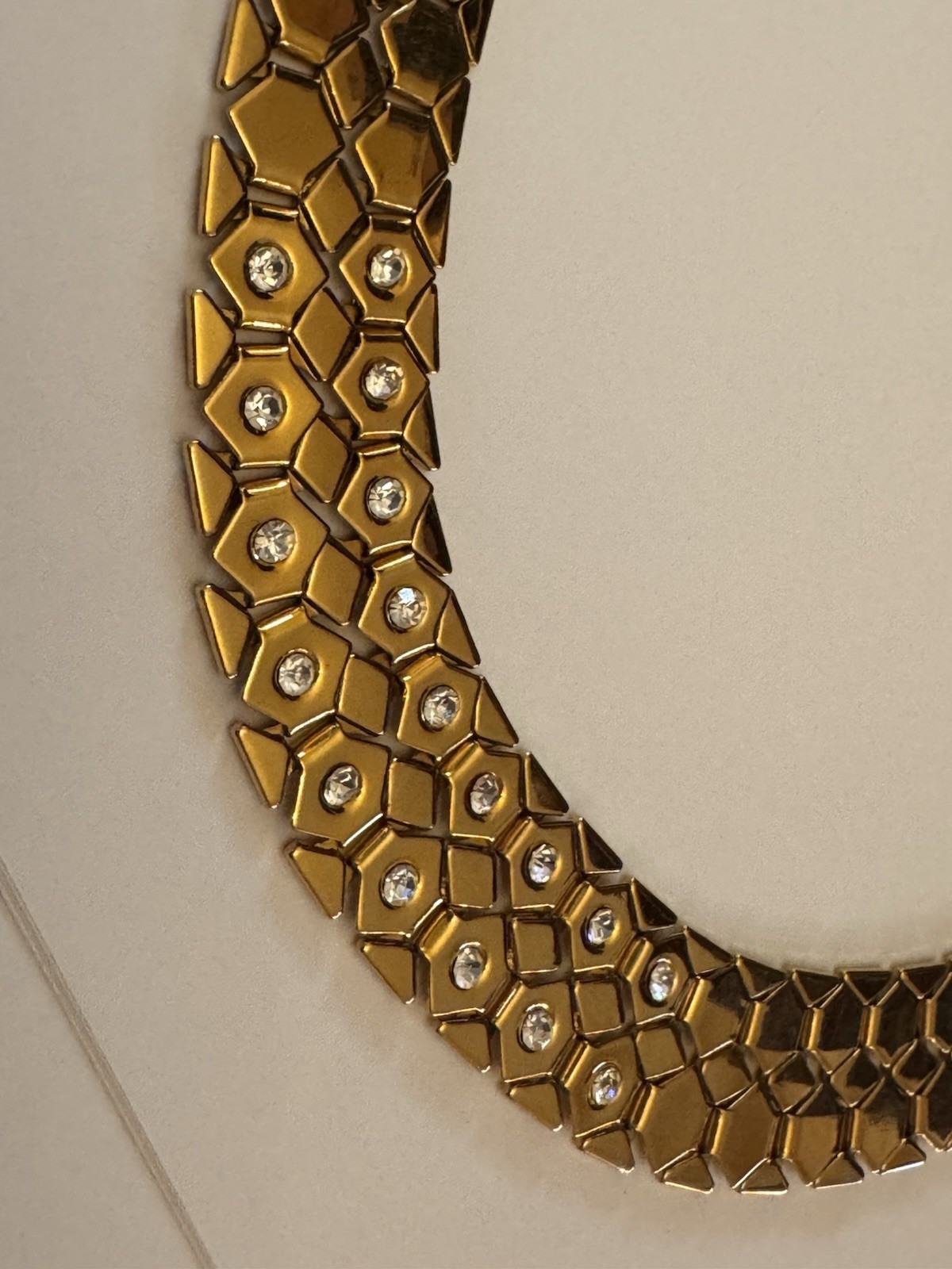 Vintage Monet Gold Tone Honeycomb RHINESTONE Statement 18″ CHOKER Necklace FLAT