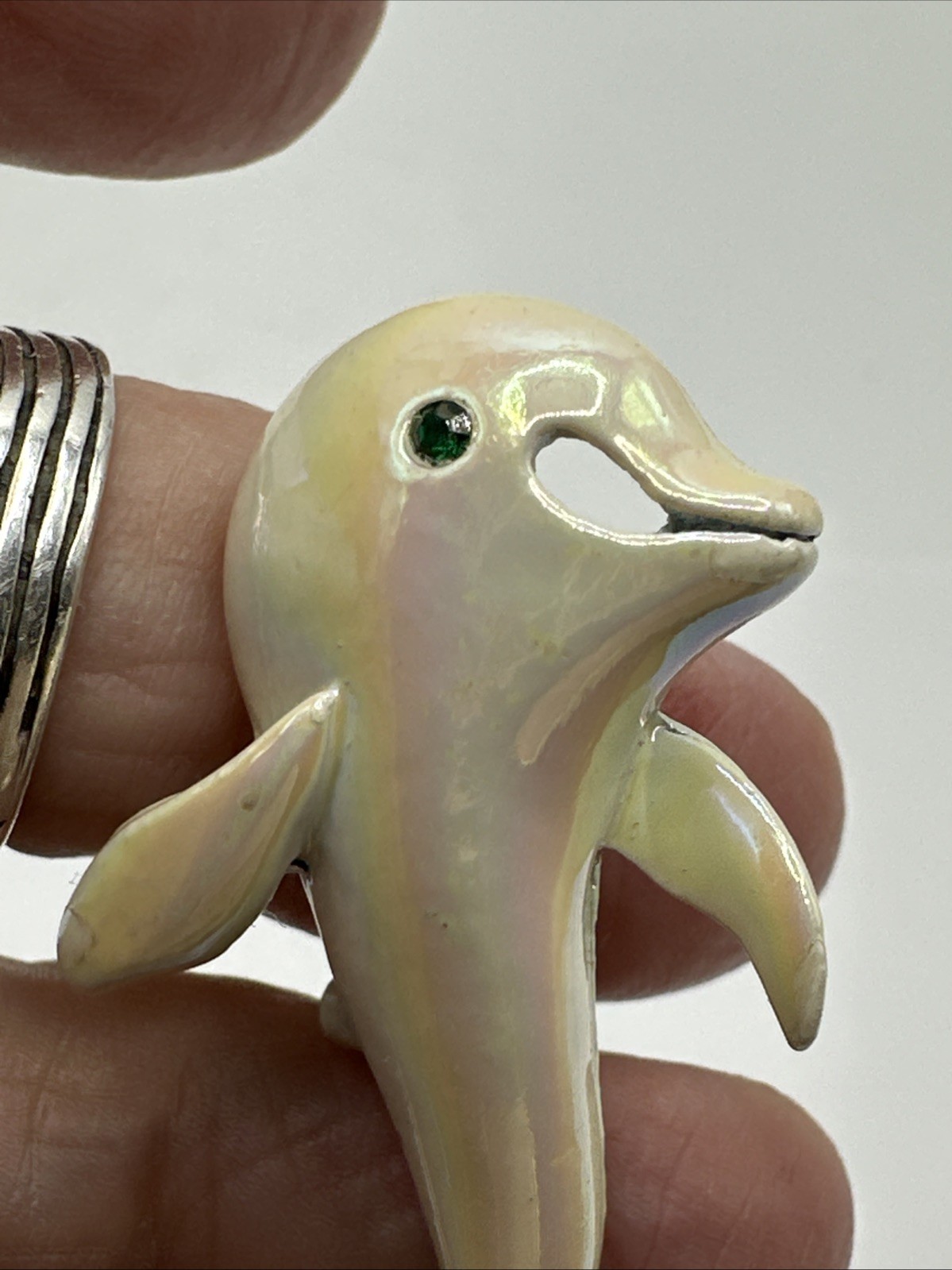 Vintage Beluga Whale White Pearlescent Enamel Dolphin Brooch Pin Sea Creature