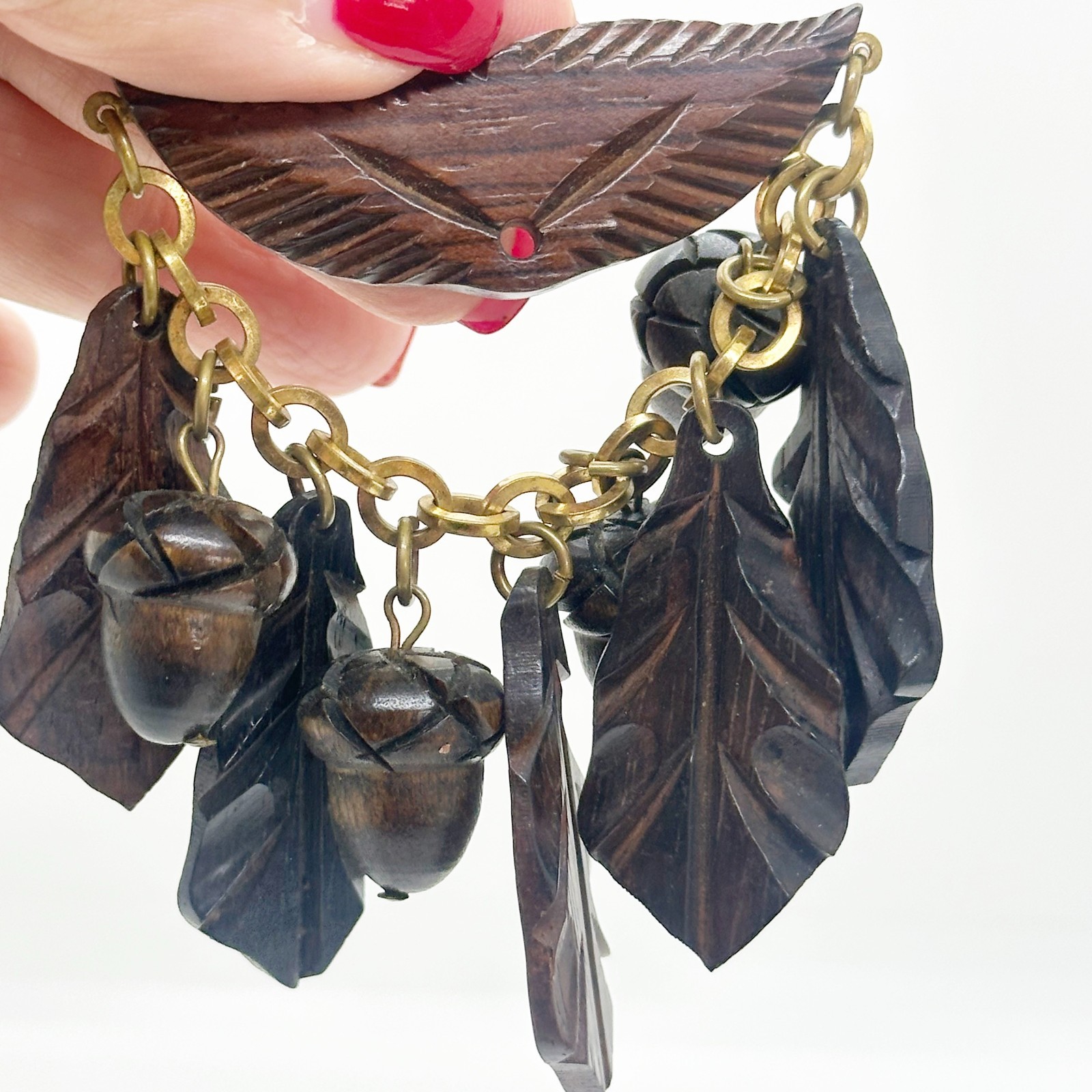 Vintage Hand Carved Wood Oak Leaf Acorn Dangle Brooch Nature Woodland WWII Era