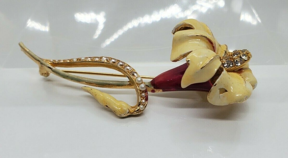 Long Stem Flower Brooch Pin Enamel Rhinestone Yellow 3″ Long x 1.5″ Wide
