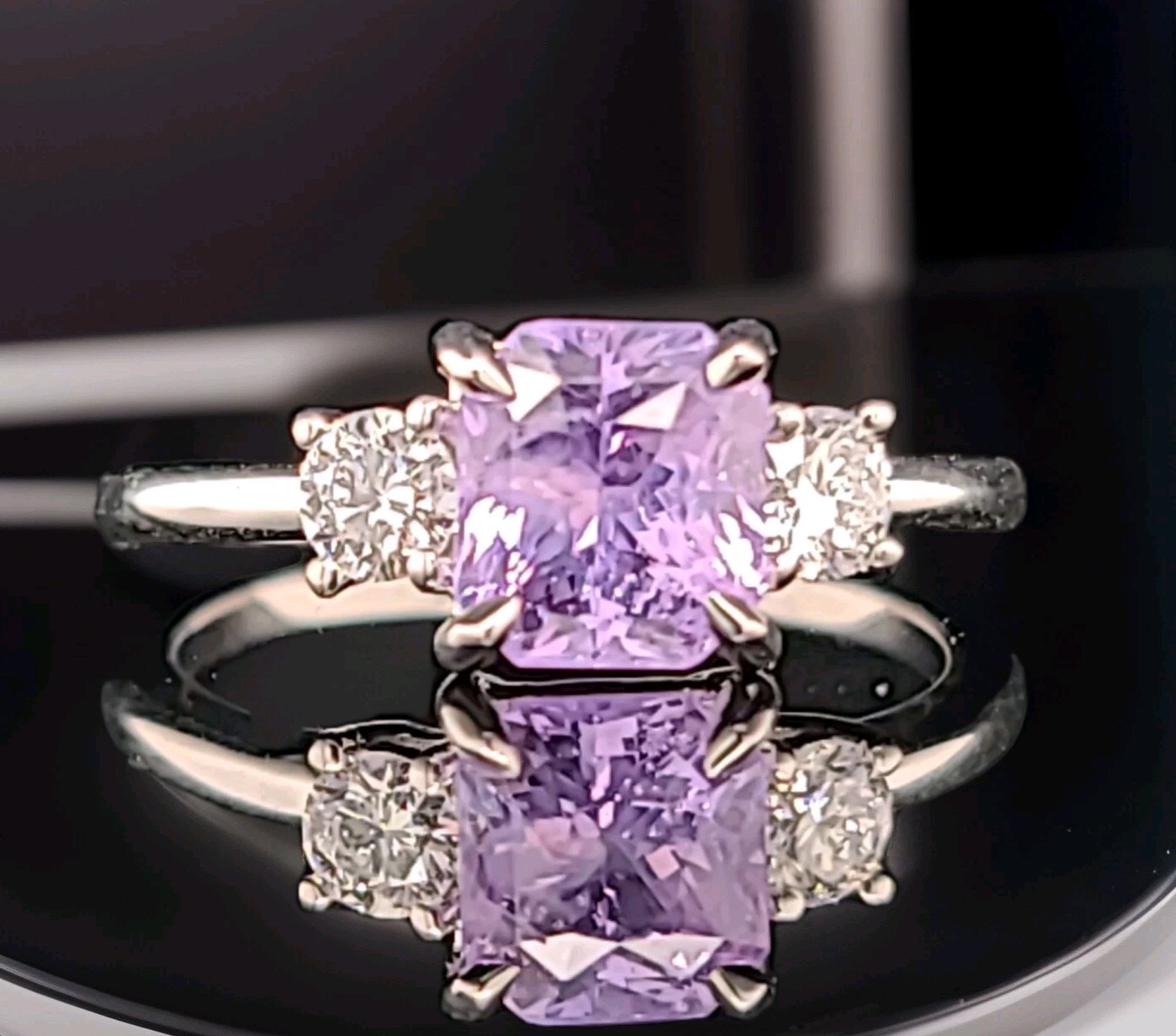 Vintage 14K White Gold Engagement ring 1.81ct.Natural Lavender Purple Sapphire