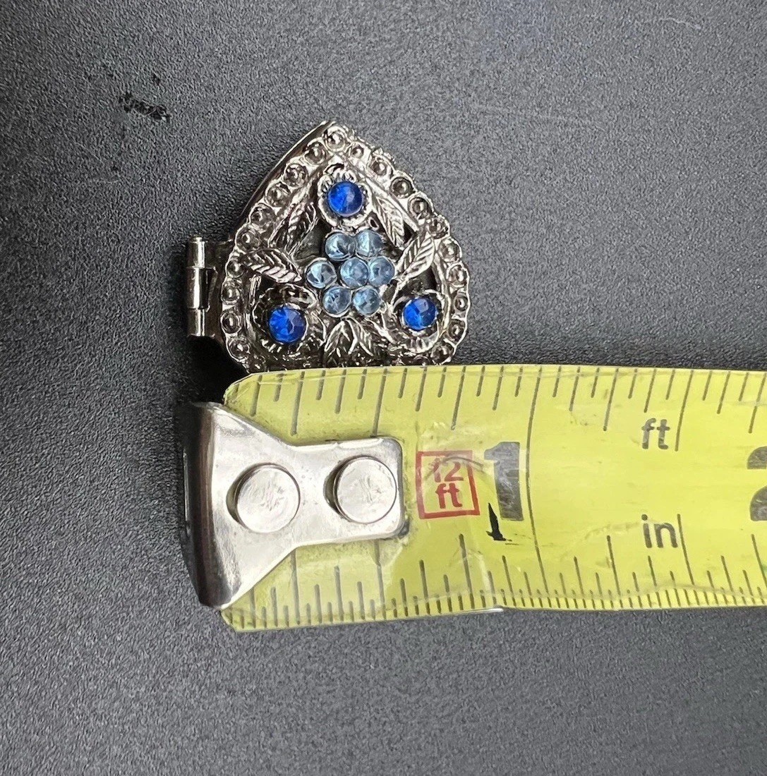 Vtg Heart Shaped Silver Tone Photo Locket Pendant Blue RhineStones Floral Charm