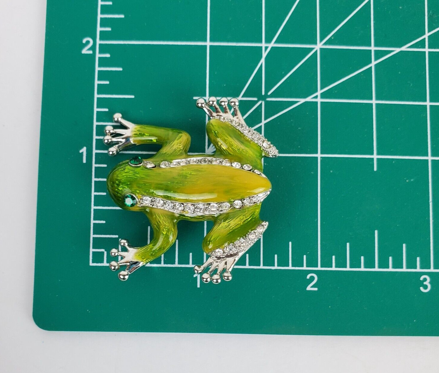 Silver Tone Green Yellow Enamel Clear Green Rhinestones Tree Frog Pin Brooch