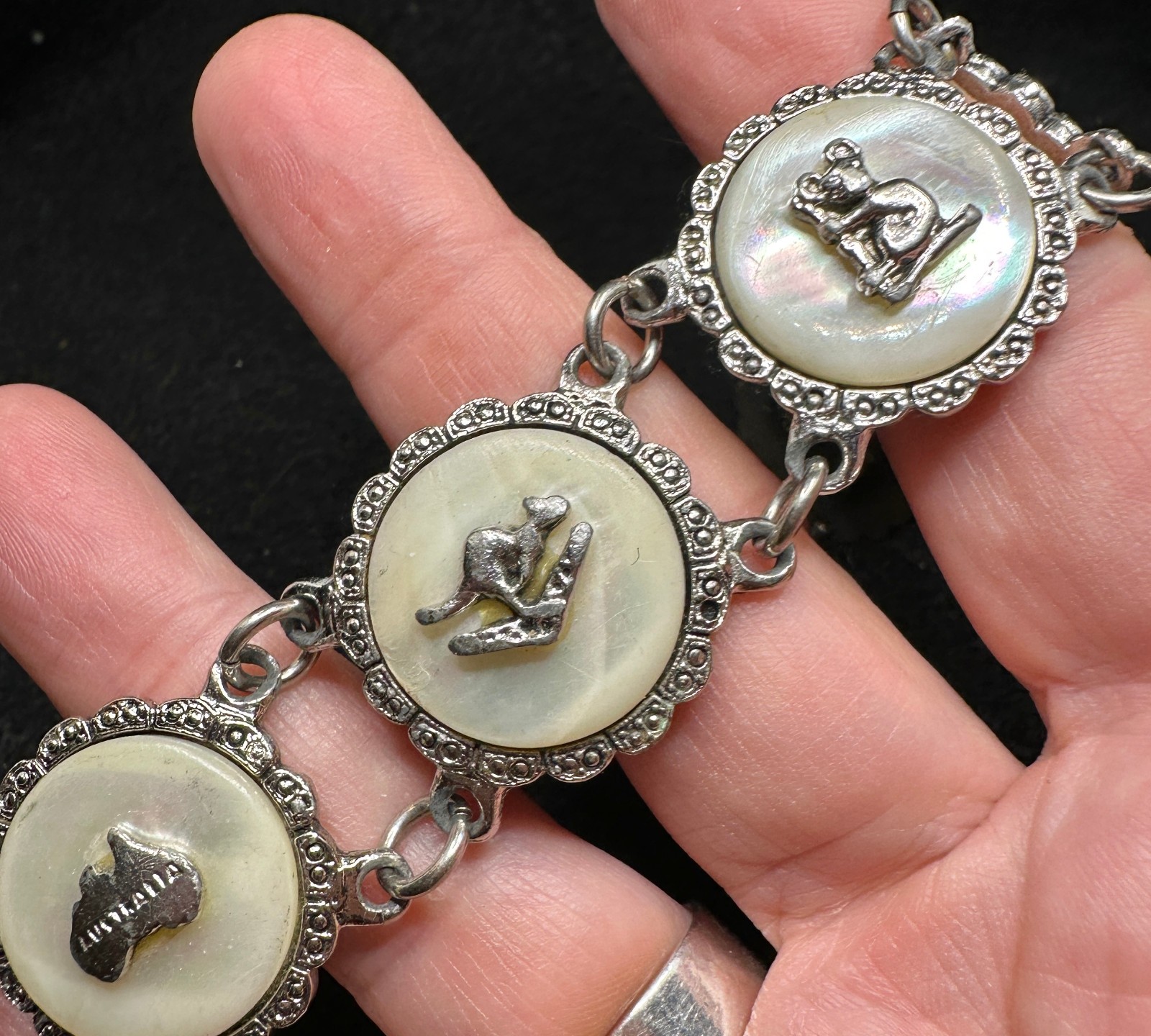 HTF Vtg Australia Souvenir MOP SILVER TONE BRACELET Kangaroo, Koala, Kookaburra