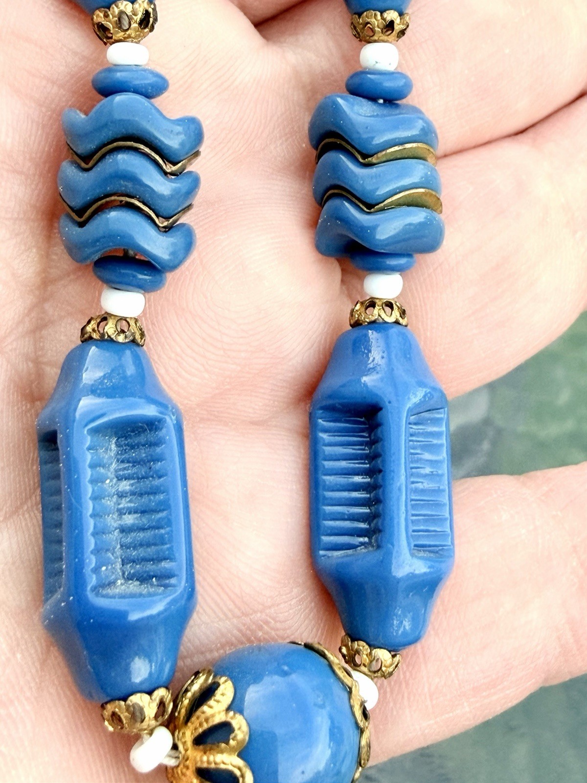 Vtg Art Deco Blue Glass Necklace