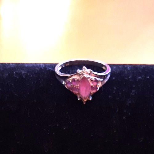 Antique 10K White Gold Amethyst Ring Size 6 ½ (Missing 1 Tiny Stone On Side)