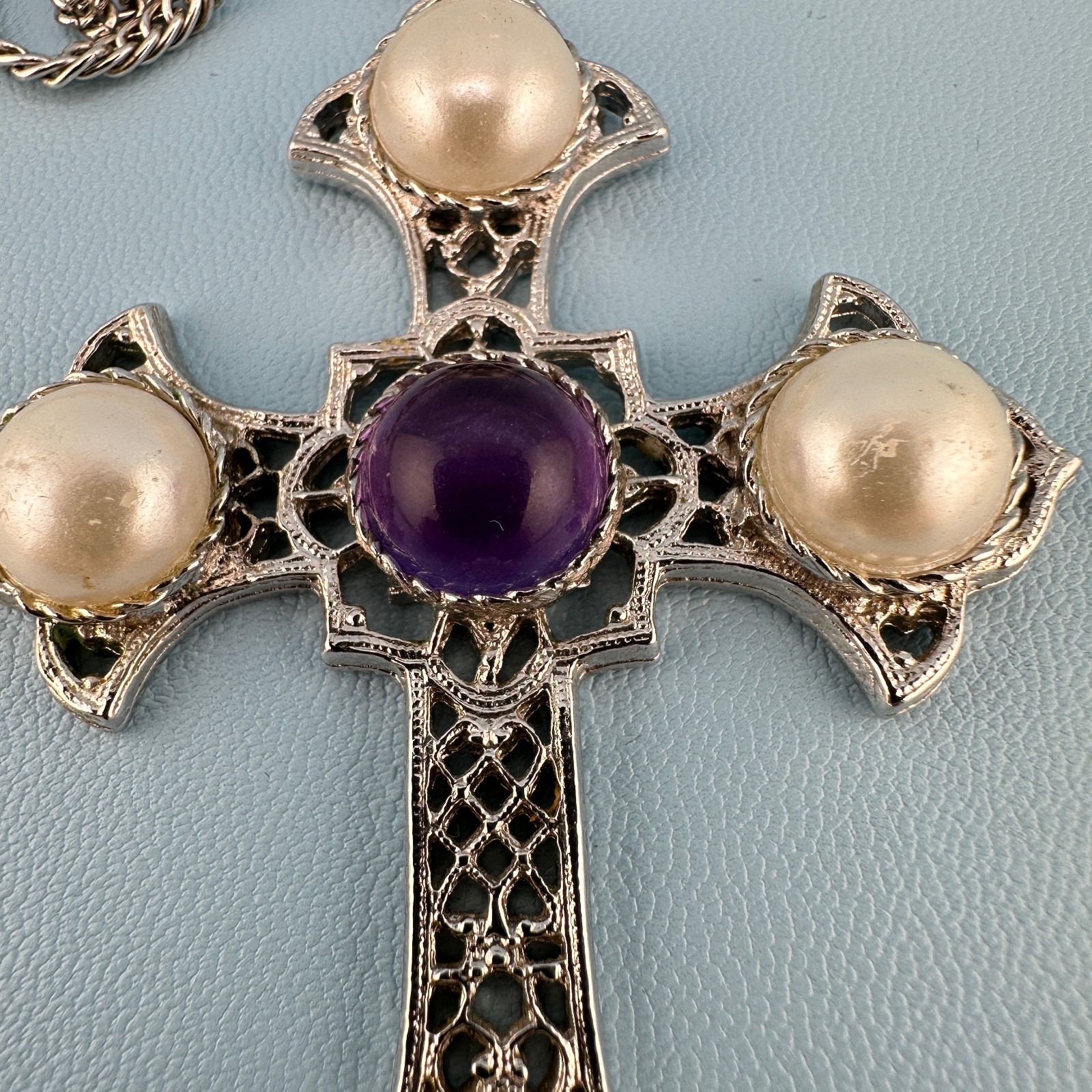 Vintage Cross Pendant Necklace LG Silver Tone Purple Cabochon Faux Pearl Signed