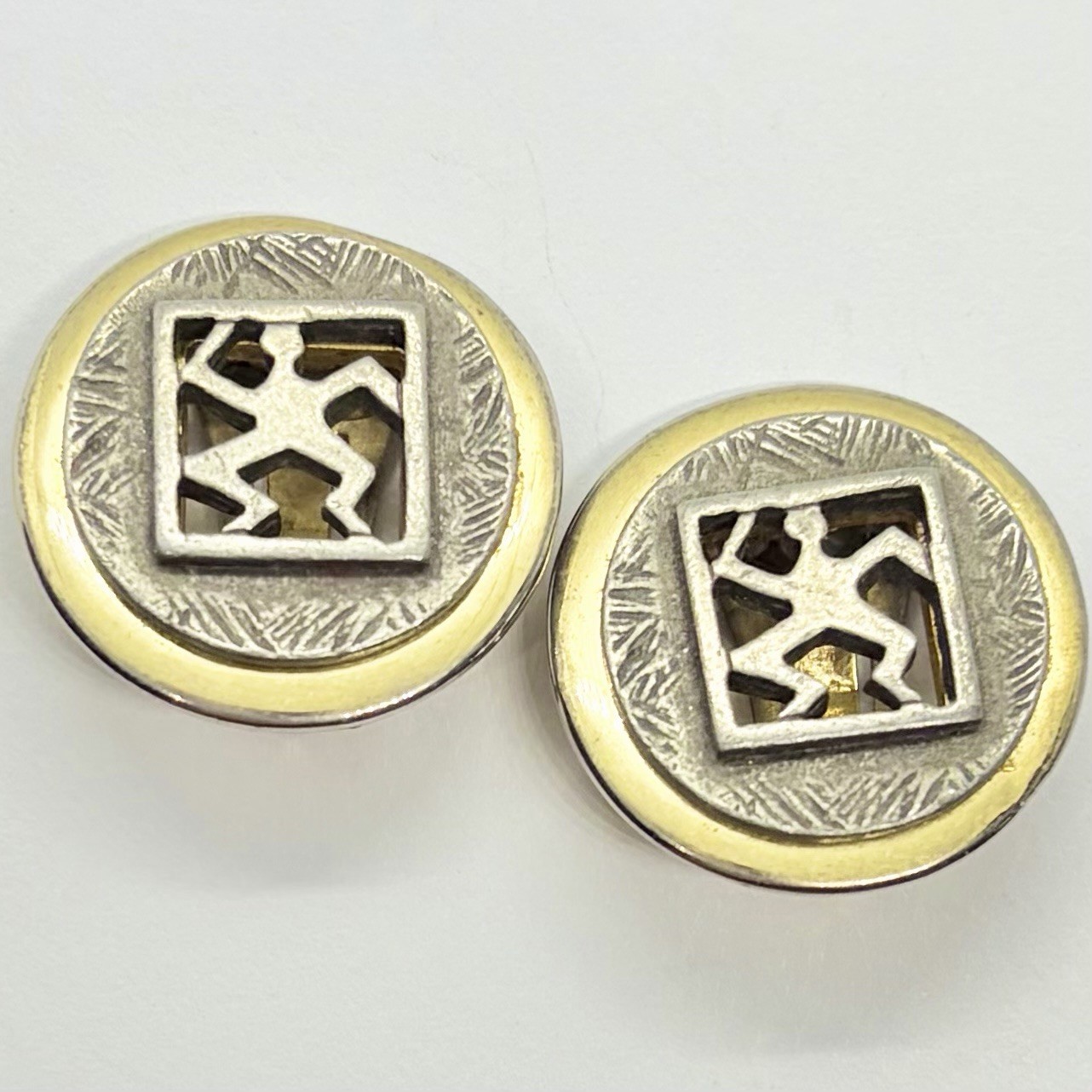Vtg Ethnic Two-tone Round Button Earrings Clip-on