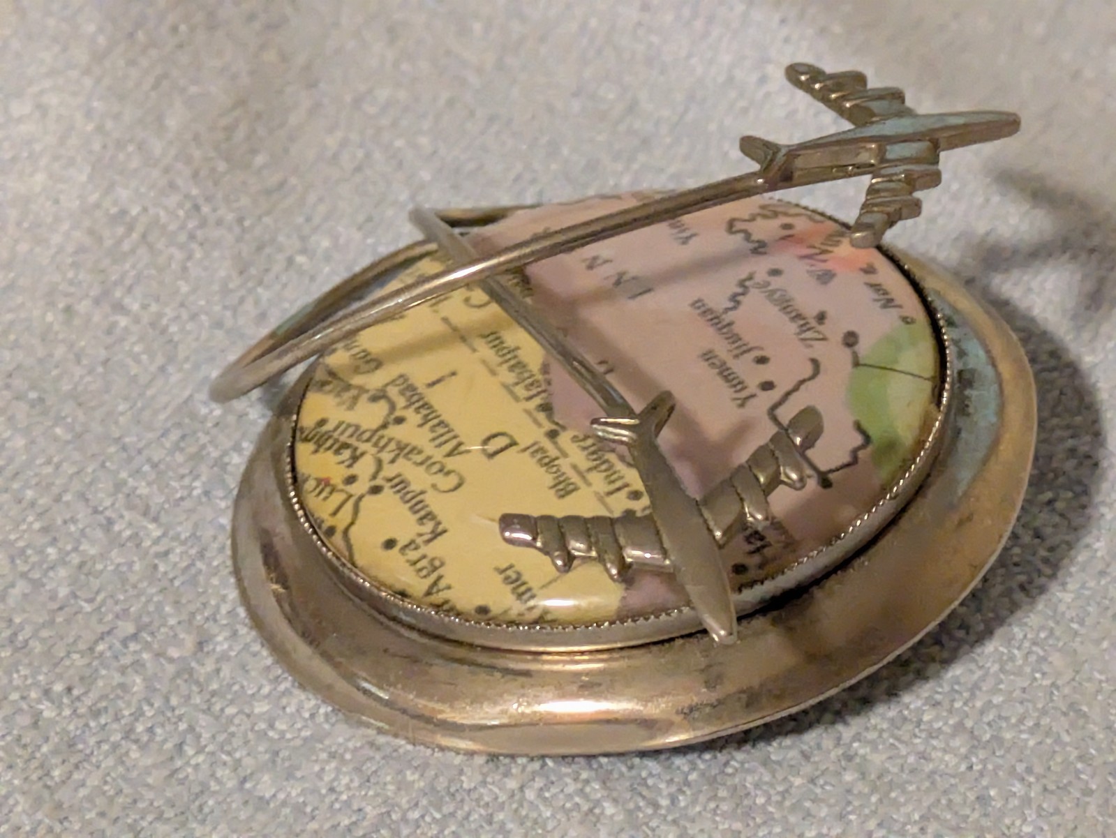 VINTAGE METAL TRAVEL BROOCH PIN JET PLANE AIRPLANES FLYING MAP ASIA INDIA CHINA
